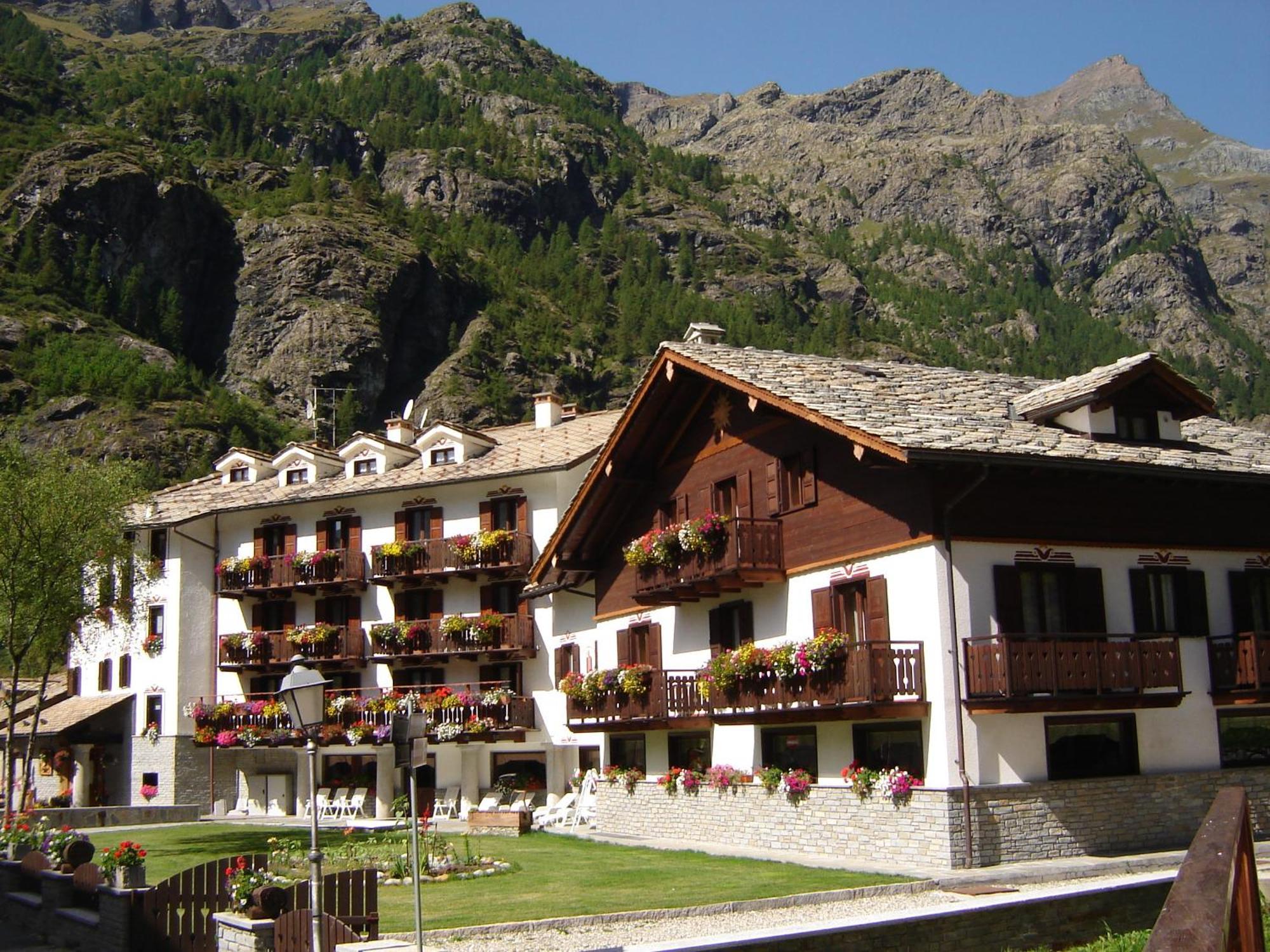 Hotel Jolanda Sport Gressoney-la-Trinité Exterior foto
